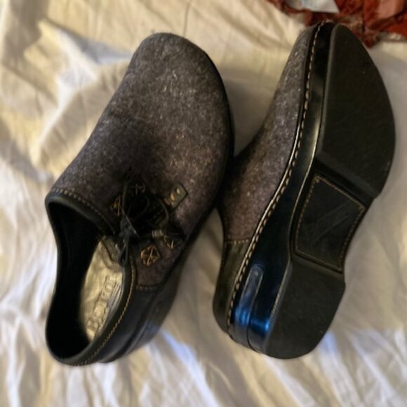 Born Shoes - BORN gray size 39 european shoes slide on clog